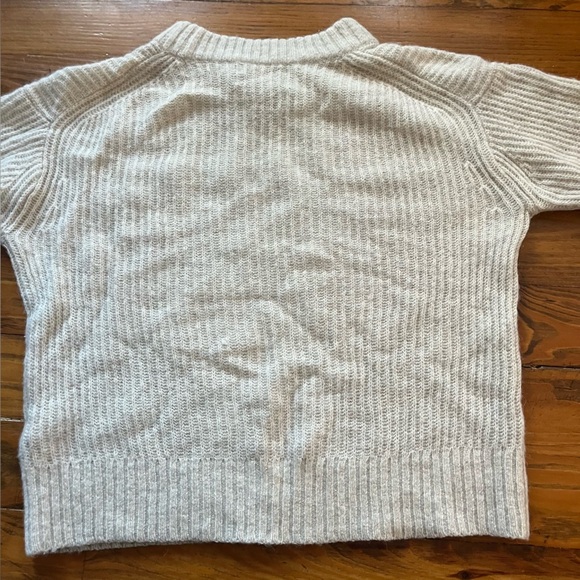 Everlane The Cocoon Crew in Alpaca Lightweight Sweater Almond Color size XXS - Picture 9 of 15